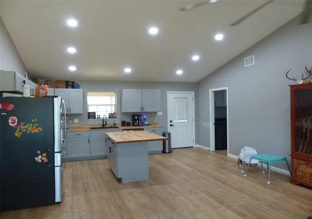 Photo 4 of Single family home for sale at 1277 Fm 1028, Rochelle, TX 76872 | MLS# 21317611 | Listing updated on 2026-09-28