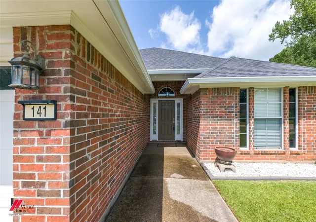 Homes for sale in Haughton, LA | 141 Satinwood Cir, Haughton, LA 71037 | MLS# 21317638
