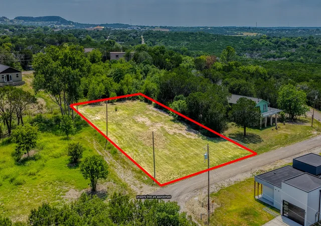 Homes for sale in Granbury, TX | 3504 Sleepy Water Rd, Granbury, TX 76048 | MLS# 21317541