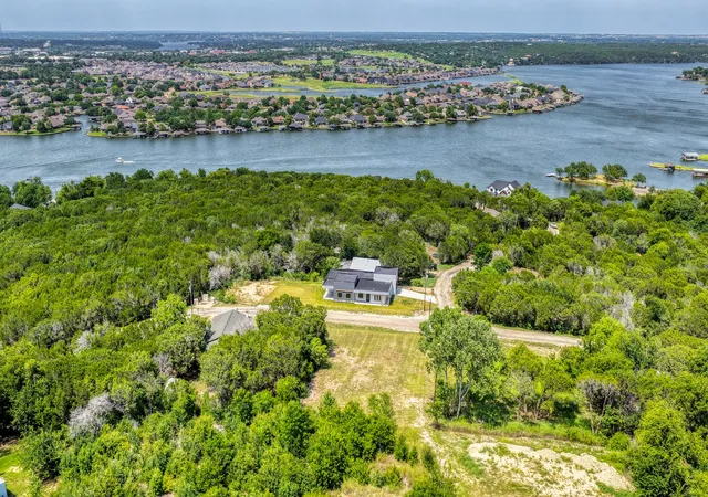 Homes for sale in Granbury, TX | 3504 Sleepy Water Rd, Granbury, TX 76048 | MLS# 21317541