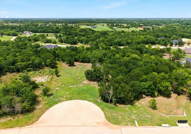Photo 2 of Sale Pending at 4054 Weeping Oak, Royse City, TX 75189 | MLS# 21317681 | Listing updated on 2026-09-30