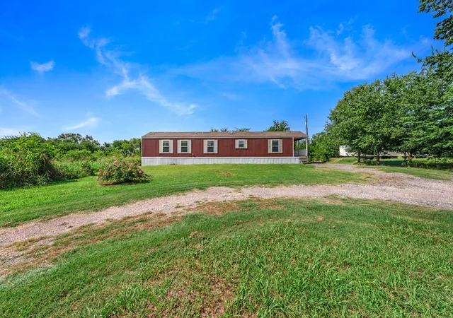 Homes for sale in Sulphur Springs, TX | 11511 Texas Hwy 11 W, Sulphur Springs, TX 75482 | MLS# 21315325