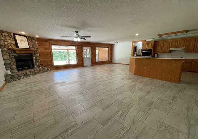 Photo 4 of Single family home for sale at 184 Hall Rd, Stonewall, LA 71078 | MLS# 21317693 | Listing updated on 2026-07-28