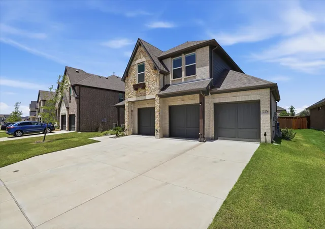 Homes for sale in Little Elm, TX | 2276 Valencia Dr, Little Elm, TX 75068 | MLS# 21315893
