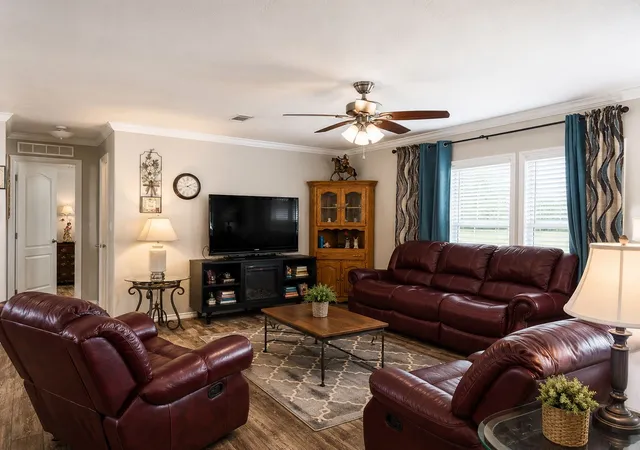 Photo 3 of Manufactured home for sale at 2823 Grays Prairie Ln, Scurry, TX 75158 | MLS# 21314412 | Listing updated on 2026-09-24