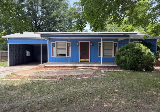 Homes for sale in Longview, TX | 305 E Pliler Precise Rd, Longview, TX 75605 | MLS# 21317761