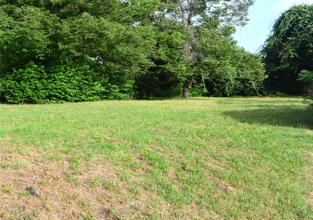 Photo 3 of Land for sale at 2539 Pine St, Dallas, TX 75215 | MLS# 21316675 | Listing updated on 2026-09-26