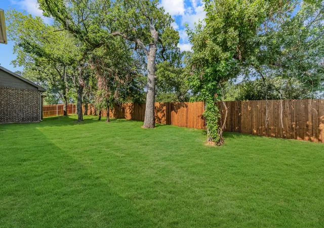 Photo 2 of Single family home for sale at 241 Gardenia Dr, Azle, TX 76020 | MLS# 21316031 | Listing updated on 2026-08-05