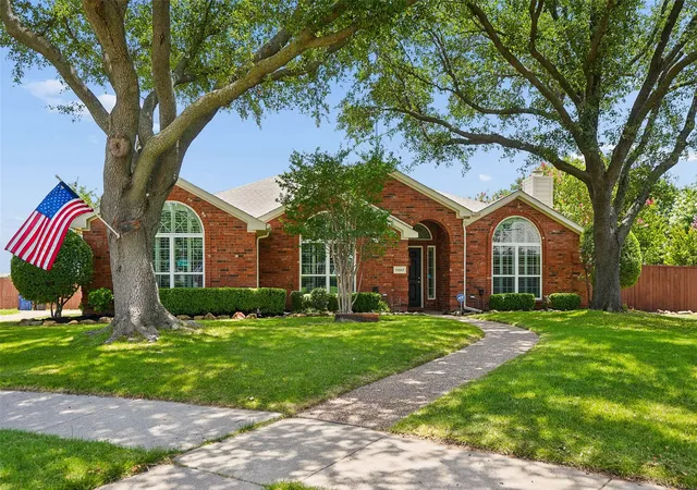 Homes for sale in Frisco, TX | 11917 Galleon Rd, Frisco, TX 75035 | MLS# 21317575