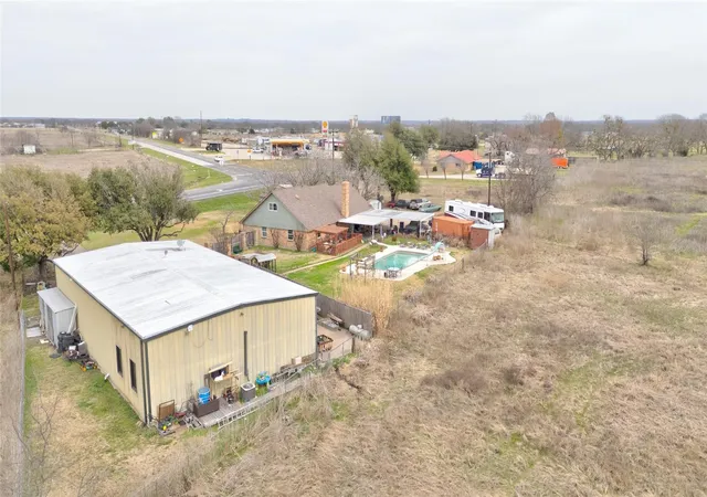 Photo 3 of Sale Pending at 3674 E State Hwy 243, Kaufman, TX 75142 | MLS# 21317920 | Listing updated on 2026-10-05