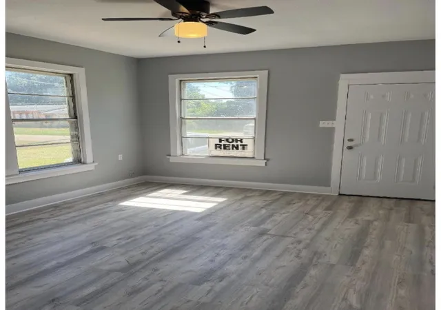 2nd image of 313 Joannes St, Bossier City, LA 71111 | MLS# 21317926