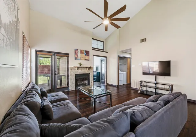 4th image of 3253 Beavers Bend Trl, Grand Prairie, TX 75052 | MLS# 21314969