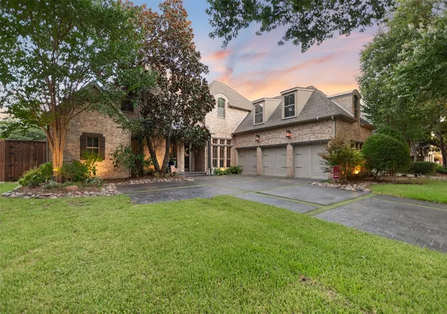 Photo 2 of Single family home for sale at 726 Armstrong Blvd, Coppell, TX 75019 | MLS# 21315487 | Listing updated on 2026-10-03