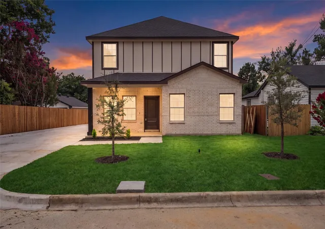 Photo 1 of Single family home for sale at 2416 Bird St, Fort Worth, TX 76111 | MLS# 21317041 | Listing updated on 2026-08-30