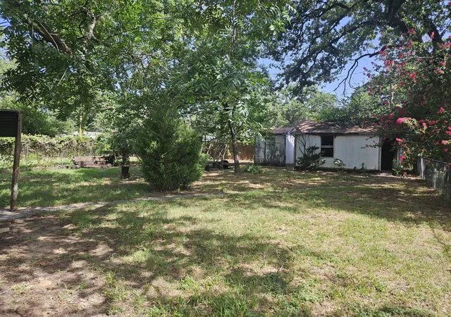 Homes for sale in Haltom City, TX | 4021 Hollis St, Haltom City, TX 76111 | MLS# 21316621