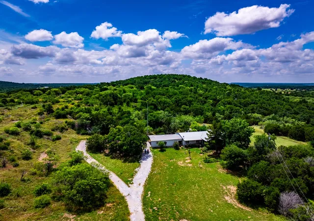 Photo 2 of Manufactured home for sale at 111 Salem Loop, Graham, TX 76450 | MLS# 21315150 | Listing updated on 2026-09-20