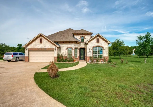 Photo 2 of Single family home for sale at 1953 S Sky Meadows Dr, Caddo Mills, TX 75135 | MLS# 21316841 | Listing updated on 2026-08-24
