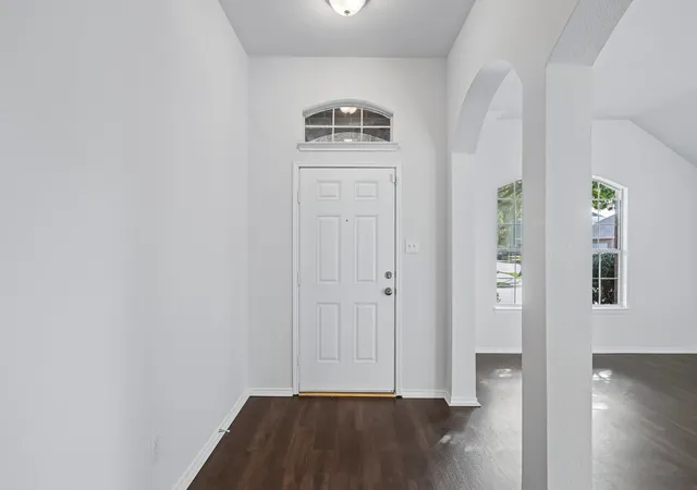Photo 4 of Sale Pending at 8613 Saint Andrews Ln, Rowlett, TX 75089 | MLS# 21316908 | Listing updated on 2026-08-31