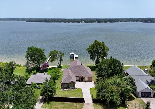 Photo 1 of Single family home for sale at 108 The Lee Wy, Gun Barrel City, TX 75156 | MLS# 21316595 | Listing updated on 2026-08-04