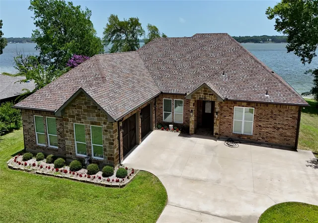 Photo 2 of Single family home for sale at 108 The Lee Wy, Gun Barrel City, TX 75156 | MLS# 21316595 | Listing updated on 2026-08-04