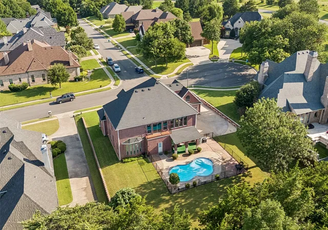 Photo 2 of Single family home for sale at 1803 Verdi Ln, Sherman, TX 75090 | MLS# 21315584 | Listing updated on 2026-07-11