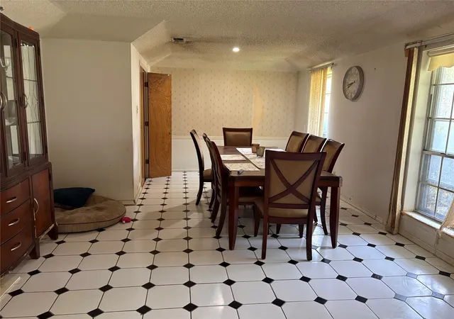 Photo 3 of Sale Pending at 702 Granada Dr, Duncanville, TX 75116 | MLS# 21317872 | Listing updated on 2026-08-29