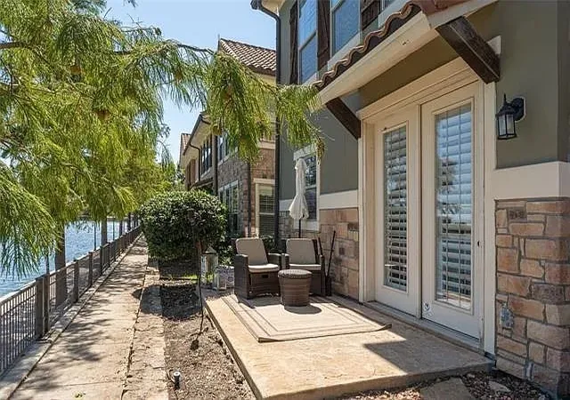 Photo 2 of Condo for sale at 6728 Marbella, Irving, TX 75039 | MLS# 21318059 | Listing updated on 2026-07-19