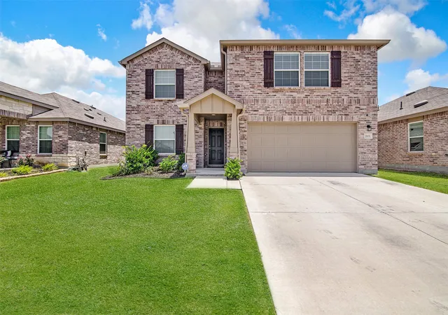 Photo 1 of Single family home for sale at 2101 Winding Creek Wy, Denton, TX 76208 | MLS# 21317349 | Listing updated on 2026-08-22
