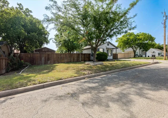 Homes for sale in White Settlement, TX | 308 Hallvale Dr, White Settlement, TX 76108 | MLS# 21317710
