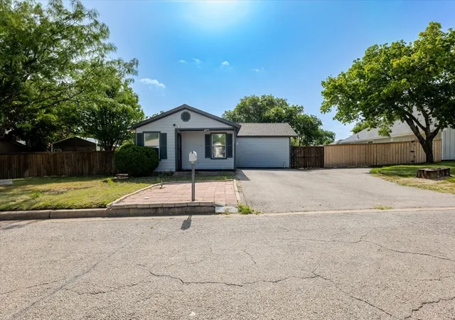 Homes for sale in White Settlement, TX | 308 Hallvale Dr, White Settlement, TX 76108 | MLS# 21317710