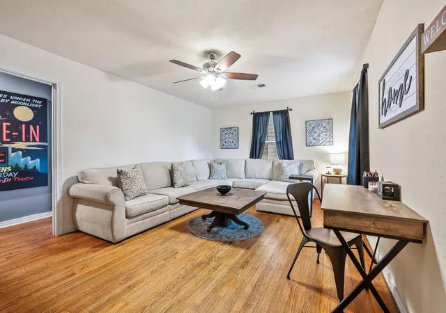 2nd image of 1718 N Shannon St, Sherman, TX 75092 | MLS# 21314228