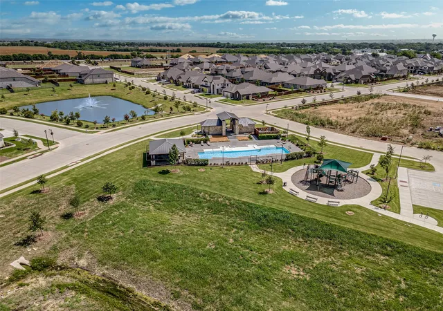 Homes for sale in Justin, TX | 1035 Auburn Dr, Justin, TX 76247 | MLS# 21315431