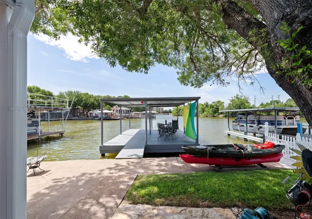 Photo 2 of Single family home for sale at 505 Brazos Harbor Dr, Granbury, TX 76048 | MLS# 21316636 | Listing updated on 2026-09-30
