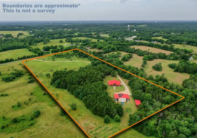 3rd image of 905 E Fm 120, Denison, TX 75021 | MLS# 21313897