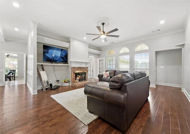 Photo 3 of Sale Pending at 1010 Westgate Dr, Farmersville, TX 75442 | MLS# 21318258 | Listing updated on 2026-07-22