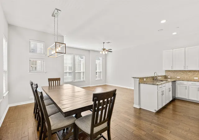 4th image of 2326 Stutz Dr, Dallas, TX 75235