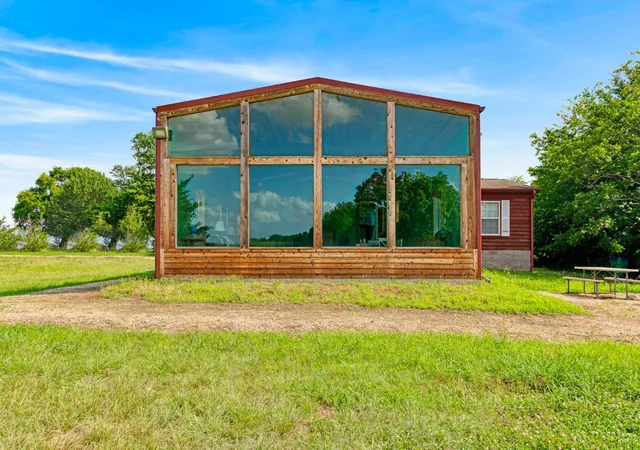 Photo 3 of House for sale at 1101 County Road 2810, Honey Grove, TX 75446 | MLS# 21317071 | Listing updated on 2026-08-22