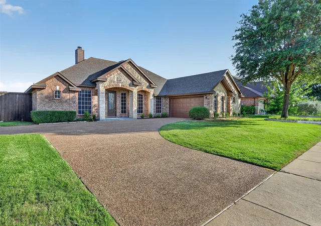 Homes for sale in Justin, TX | 308 Hardeman Blvd, Justin, TX 76247 | MLS# 21318321