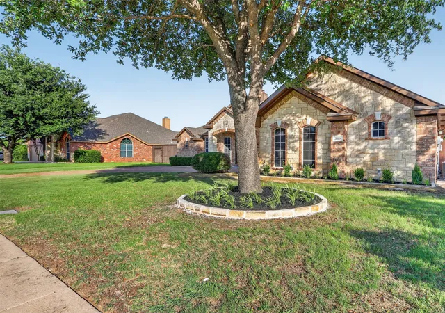 Homes for sale in Justin, TX | 308 Hardeman Blvd, Justin, TX 76247 | MLS# 21318321
