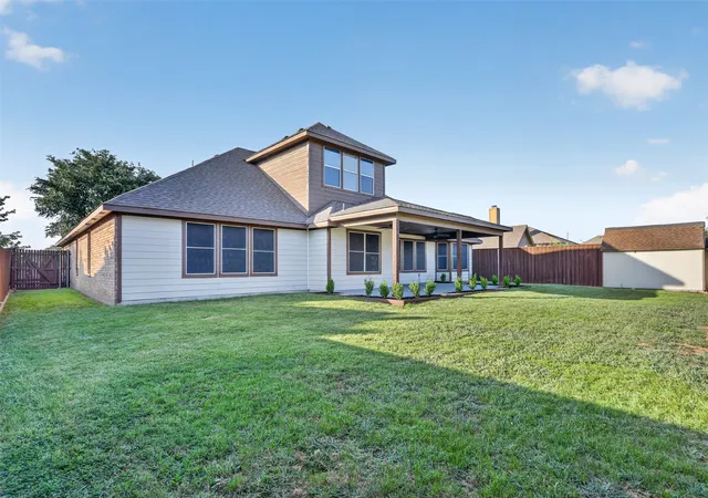 Homes for sale in Justin, TX | 308 Hardeman Blvd, Justin, TX 76247 | MLS# 21318321