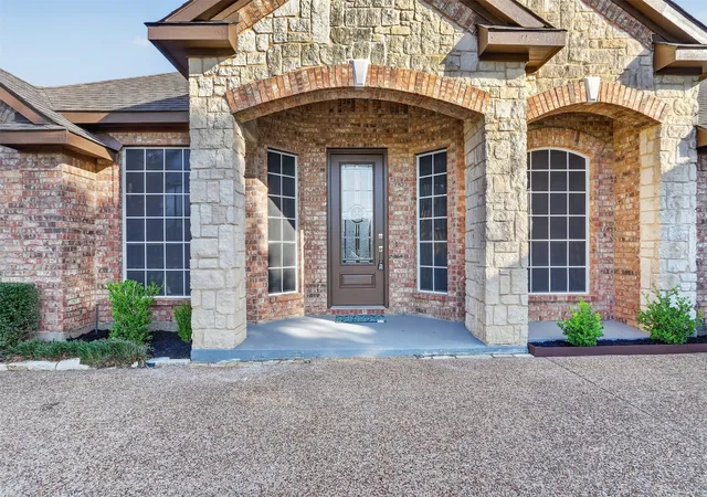Homes for sale in Justin, TX | 308 Hardeman Blvd, Justin, TX 76247 | MLS# 21318321