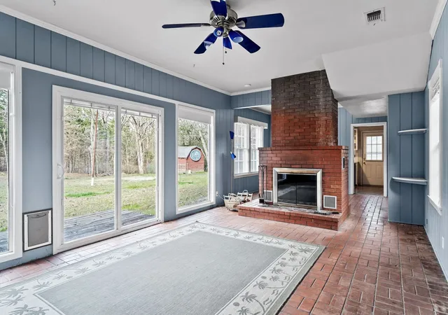 Photo 3 of Single family home for sale at 4120 E Interstate 30, Campbell, TX 75422 | MLS# 21318253 | Listing updated on 2026-08-29