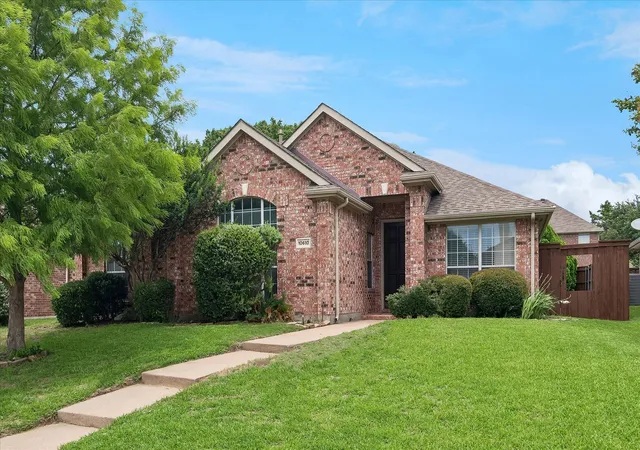 Homes for sale in Frisco, TX | 10610 Stone Falls Ln, Frisco, TX 75035 | MLS# 21318206