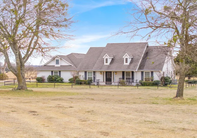 Single family home for sale at 9111 County Road 313, Terrell, TX 75161 | MLS# 21318249