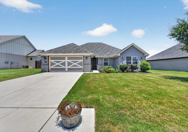 Photo 3 of Single family home for sale at 218 Rees Ave, Godley, TX 76044 | MLS# 21316652 | Listing updated on 2026-07-06