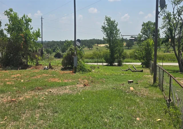 Homes for sale in Springtown, TX | 251 Rhoades Ln, Springtown, TX 76082 | MLS# 21313018