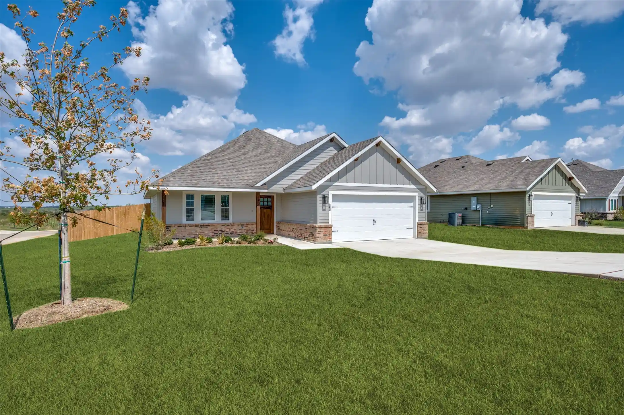 Photo 1 of Single family home for sale at 312 Colby Dr, Hillsboro, TX 76645 | MLS# 21318409 | Listing updated on 2026-10-28