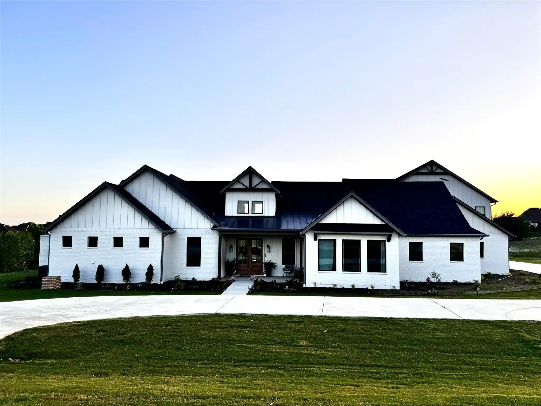 Photo 1 of Mansion for sale at 12301 Bella Sera Dr, Fort Worth, TX 76126 | MLS# 21318414 | Listing updated on 2026-10-16