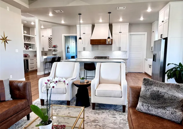 Photo 4 of Single family home for sale at 12301 Bella Sera Dr, Fort Worth, TX 76126 | MLS# 21318414 | Listing updated on 2026-10-02