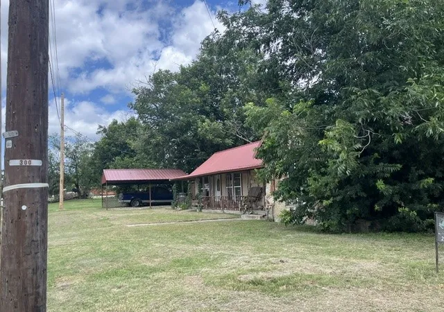 Homes for sale in Hico, TX | 208 E 3Rd St, Hico, TX 76457 | MLS# 21318434
